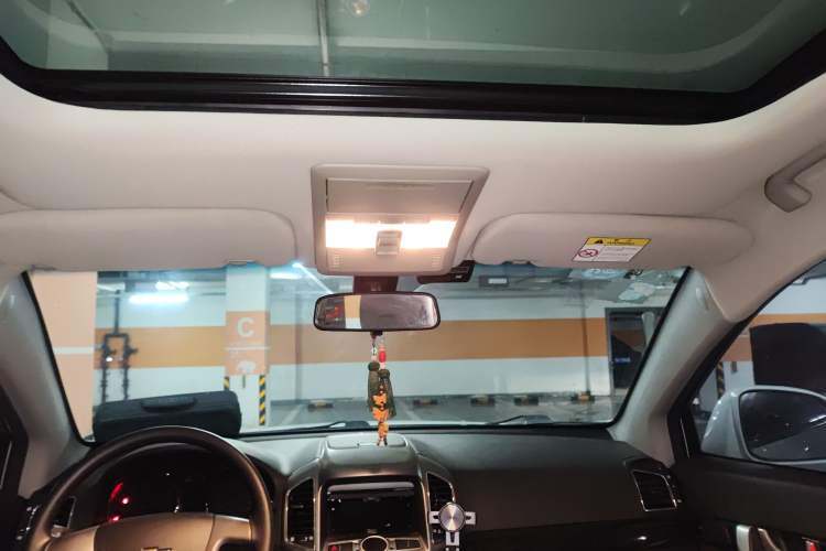 Used Chevrolet Captiva 2015 2.4L Two-Wheel Drive Urban Version 7 Seats
