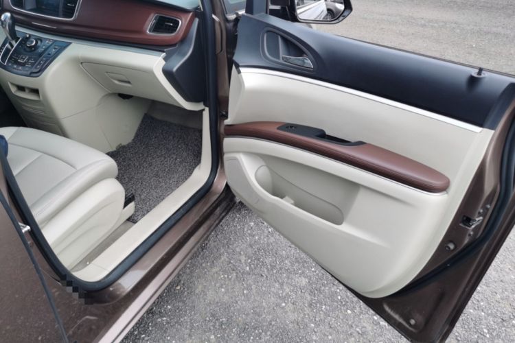 Used Buick GL8 2018 28T Comfort Model China VI Standard
