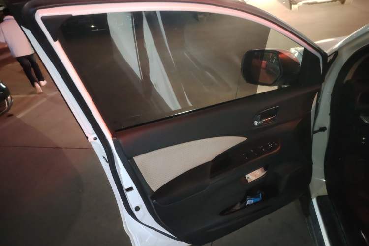 Used Honda CR-V 2016 2.0L Two-Wheel Drive Classic Edition