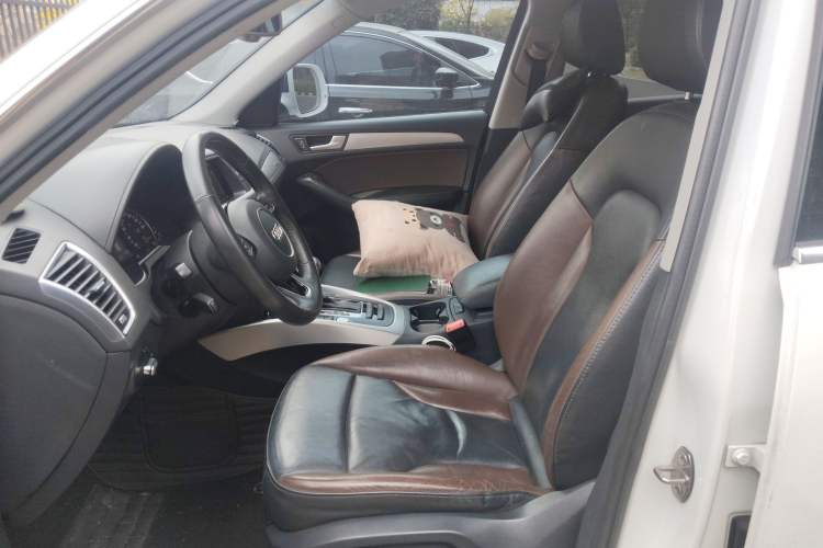 Used Audi Q5 2018 Collector's Edition 40 TFSI Technology Model