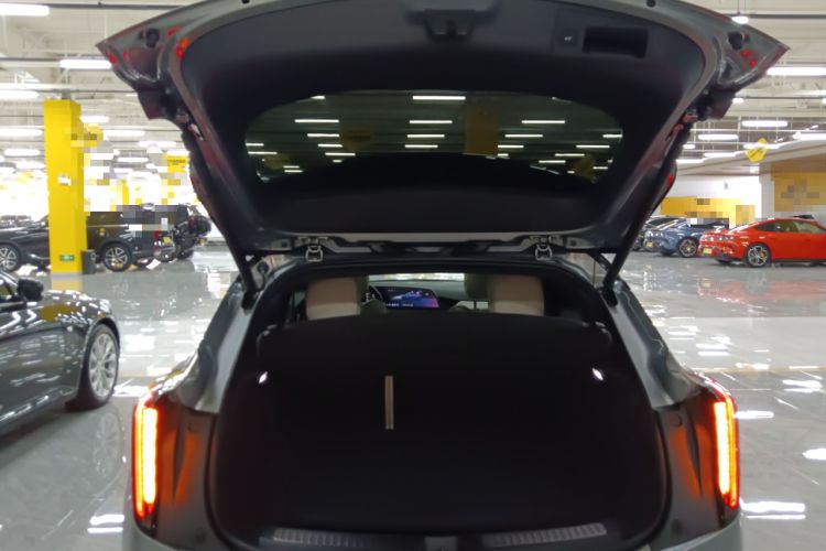 Used Cadillac GT4 2023 25T Luxury Model
