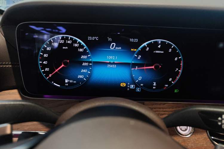 Used Mercedes-Benz E-Class 2023 Updated E 300 L Fashion Edition
