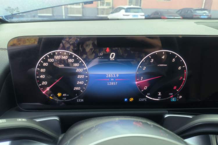 Used Mercedes-Benz GLB 2024-Year Restyled GLB 200 Dynamic Edition