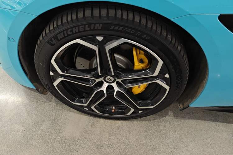 Used  SU7 2024 Four-Wheel Drive Ultra-Long Range Advanced Intelligent Driving Max Edition