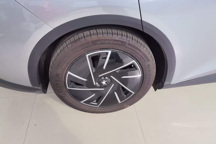 Used ARCFOX Alpha S5 2024 560PRO 185kW
