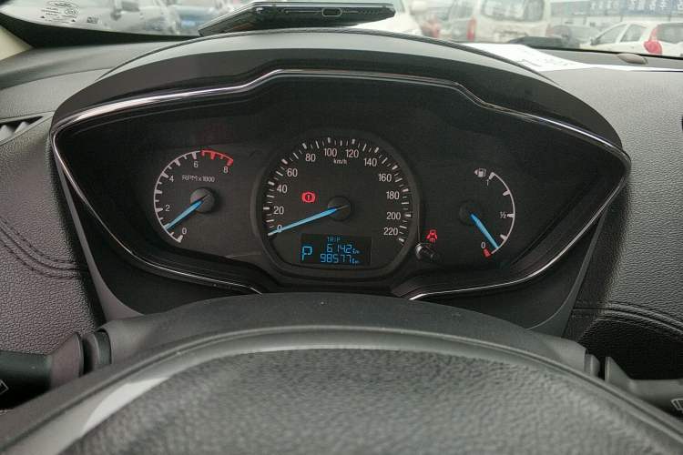 Used Ford Escort 2015 1.5L Automatic Fashion Model