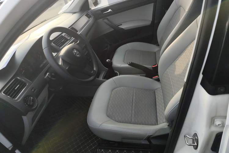 Used Skoda Rapid 2016 1.6L Manual Trend Edition
