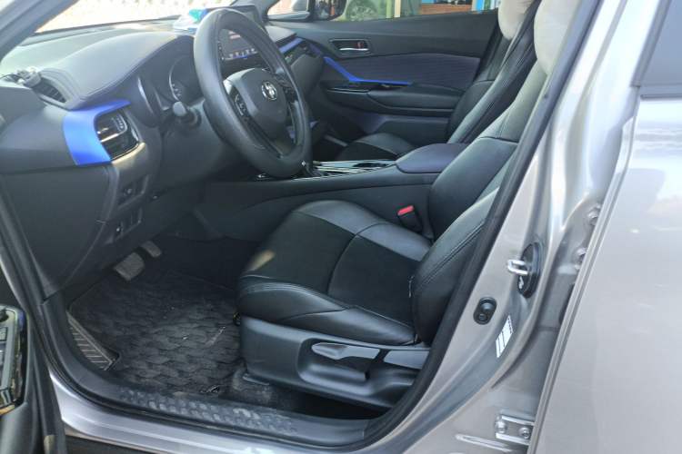 Used Toyota IZOA 2020 2.0L Yichi Version