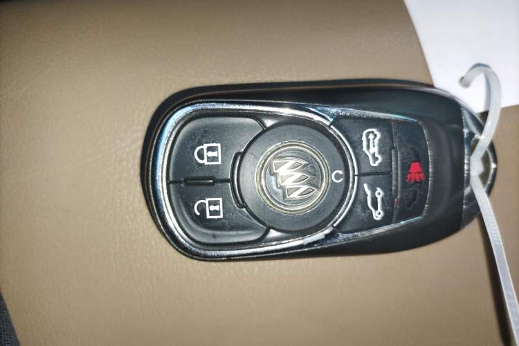 Used Buick GL8 2017 ES 28T Flagship Model China V Standard