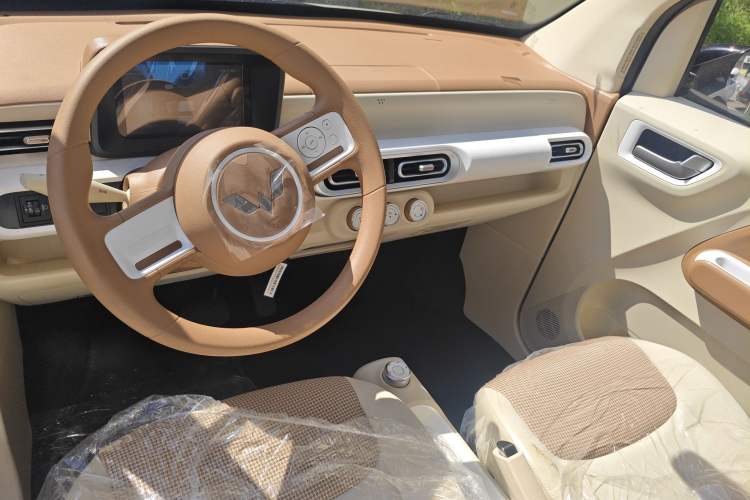 Used Wuling Hongguang MINIEV 2024 3rd Generation 215km Youth Edition
