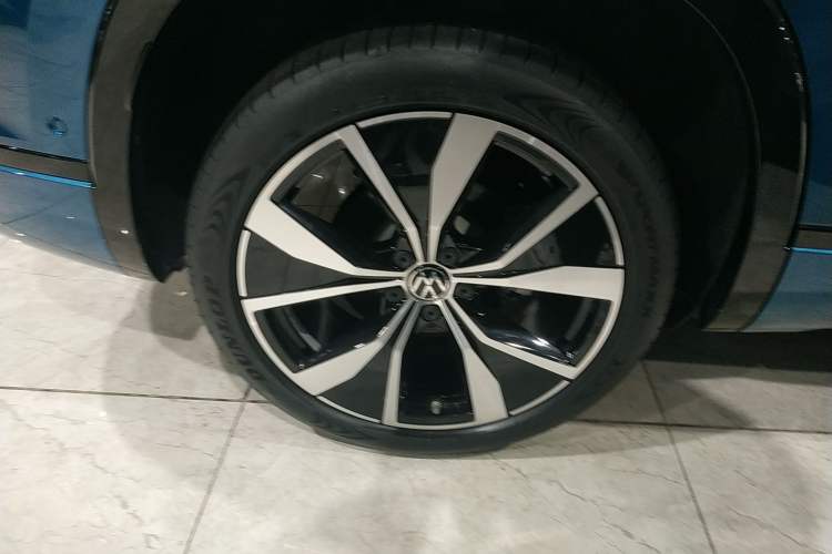 Used Volkswagen Tayron 2023 380TSI Four-Wheel Drive R-Line Pro Smart Edition
