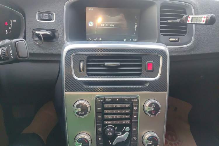 Used Volvo S60 2016 S60L T4 Zhiyuan Edition
