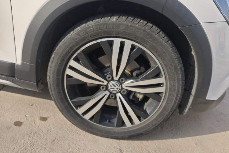 Used Volkswagen Touran 2018 Volkswagen Touran L 280TSI DSG Boundary Edition 6-Seater China VI Standard