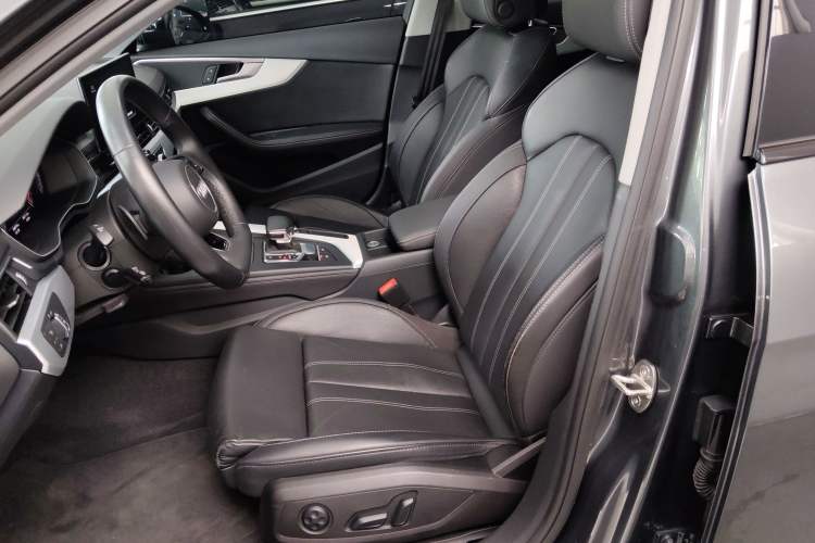 Used Audi A4L 2022 40 TFSI Luxury Dynamic Model