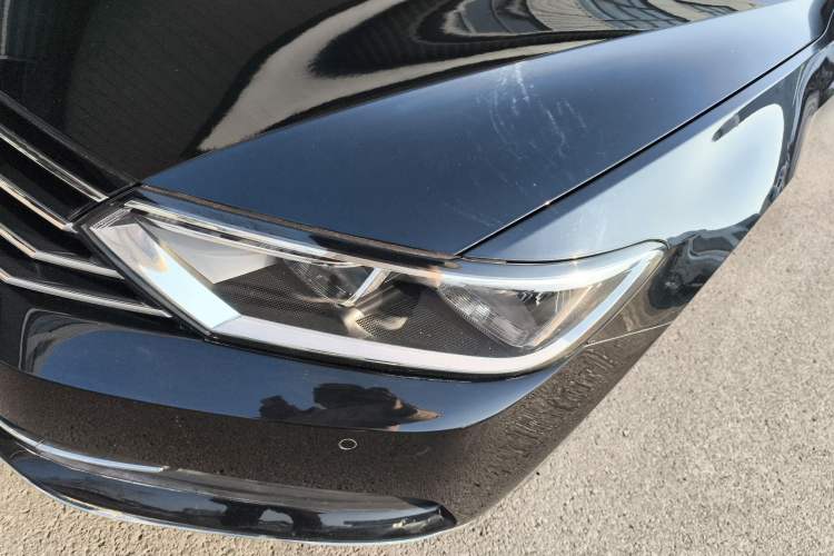 Used Volkswagen Magotan 2017 330TSI DSG Leading Model
