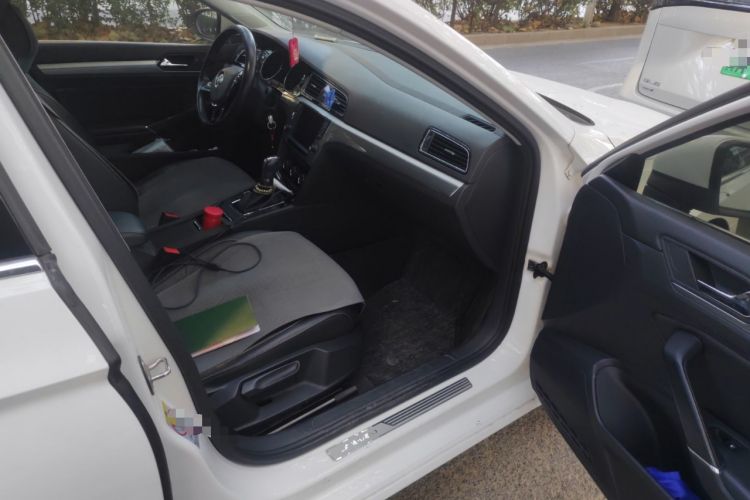 Used Volkswagen Lamando 2018 280TSI DSG Comfort Edition
