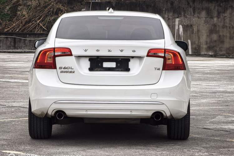 Used Volvo S60 2018 S60L T4 Smart & Ambitious Edition
