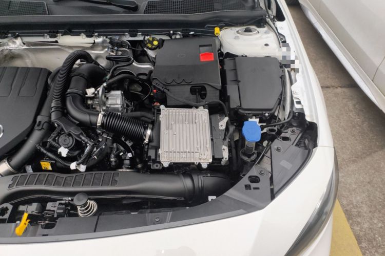 Used Mercedes-Benz A-Class 2022 Revised Version A 200 L Sport Sedan Fashionable Style
