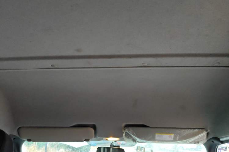 Used JMC Transit 2021 2.8T Space King Standard Version Short Wheelbase Mid-Height Roof 6-Seater Diesel Euro VI JX493
