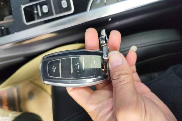 Used Haval H7 2016 Blue-Label H7 2.0T Automatic Luxury Model
