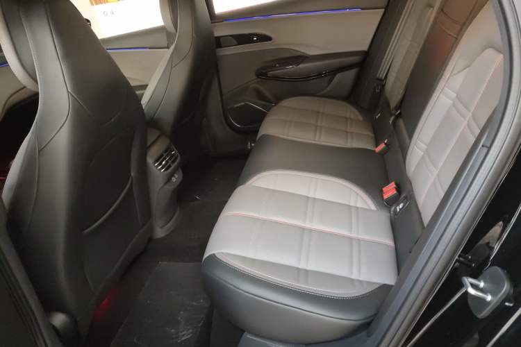 Used Hongqi EH7 2024 600 Pro
