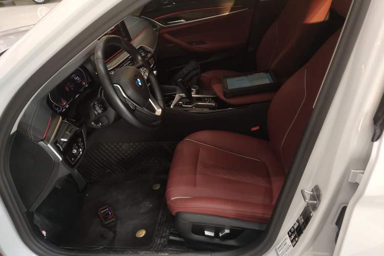 Used BMW 5 Series 2022 Second Facelift 530Li xDrive Luxury Package