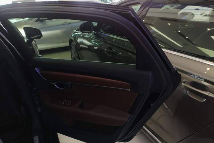 Used Volvo S90 2021 B5 Zhiyi Luxury Edition
