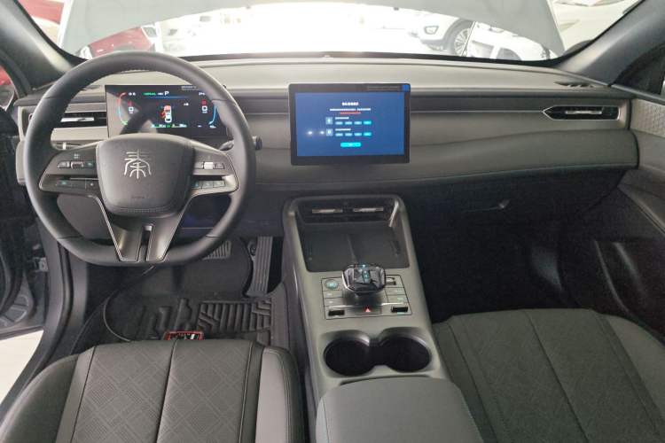 Used BYD Qin PLUS 2025 DM-i Smart Drive 55KM Leading Model
