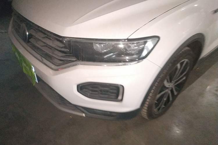 Used Volkswagen T-ROC 2019 280TSI DSG Four-Wheel Drive Luxury Version China V Standard
