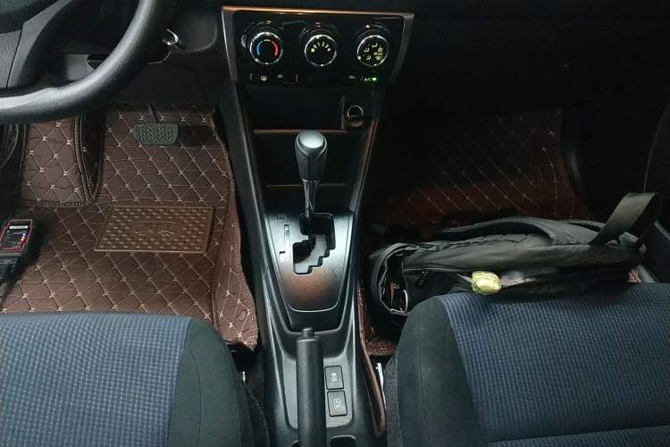 Used Toyota YARiS L 2019 1.5E CVT Dynamic Edition China VI compliant
