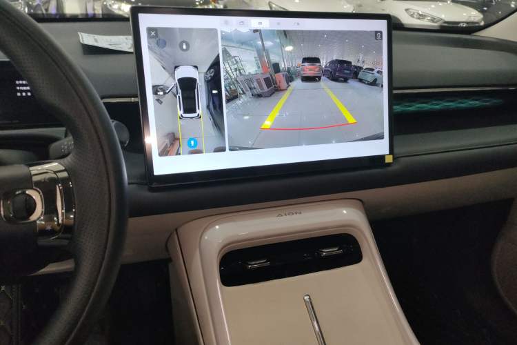 Used AION V 2024 Aion Tyrannosaurus 650 Smart Premium Edition
