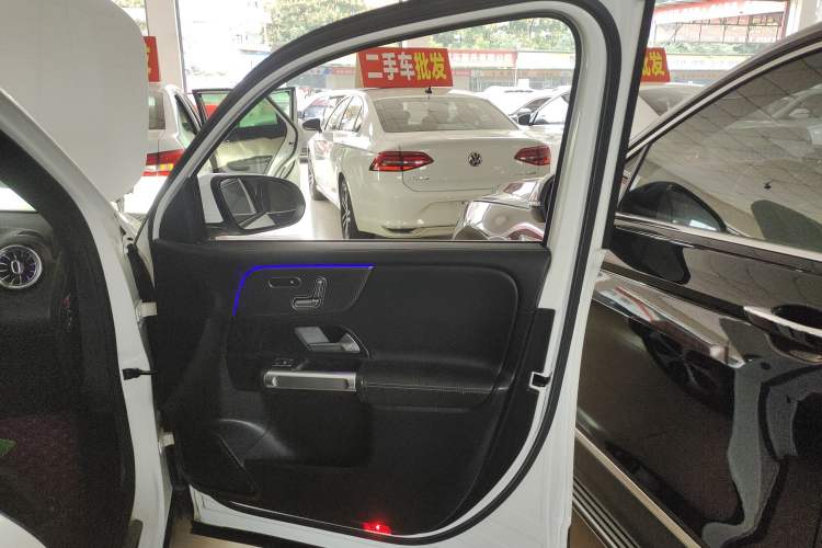 Used Mercedes-Benz GLB 2021 GLB 200 Fashion Model
