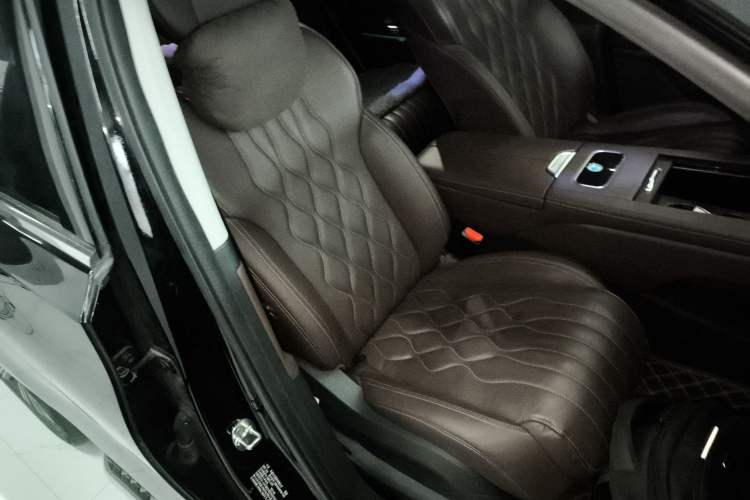 Used  Lanyue 2023 400T Two-Wheel Drive Starry Edition 7-Seater