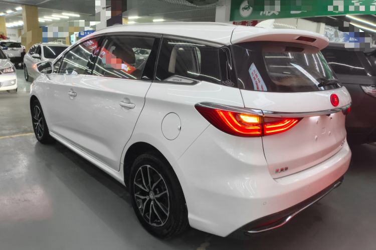 Used BYD Song MAX 2018 1.5T Automatic Smart Connect Elite Model with 6 Seats