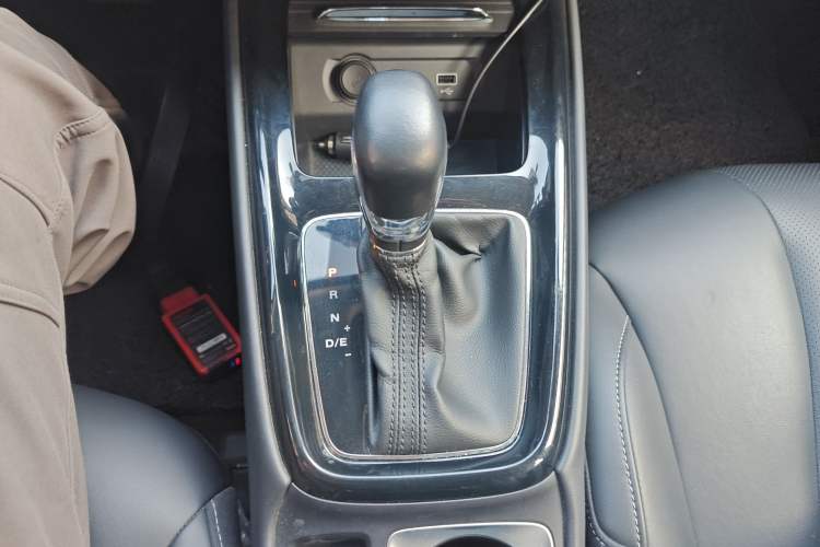 Used Roewe i5 2019 1.5L Automatic 4G Connected Langhao Edition
