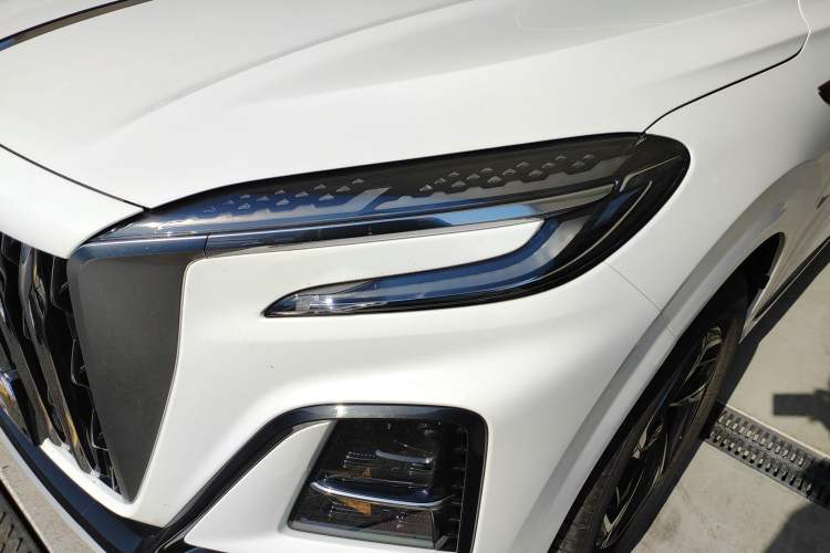 Used Hongqi HS3 2023 1.5T Two-Wheel Drive Shanwei Edition
