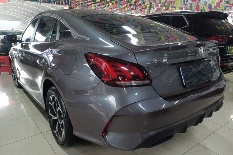 Used MG 5 2023 180 DVVT CVT Fashion Edition
