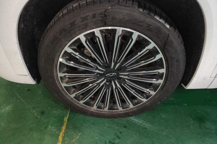 Used Chery Tiggo 9 2025 2.0T Dual-Clutch Two-Wheel Drive Comfort Edition 7 Seats