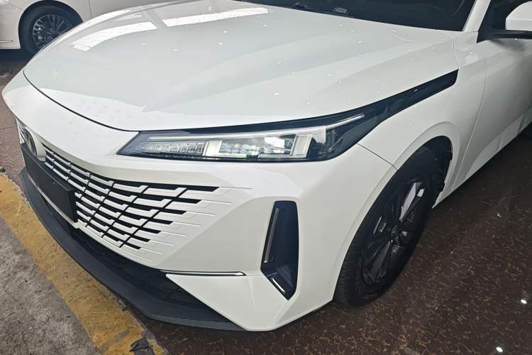 Used Changan Eado DD 2023 Blue Whale NE 1.5T GDI DCT Luxury Edition