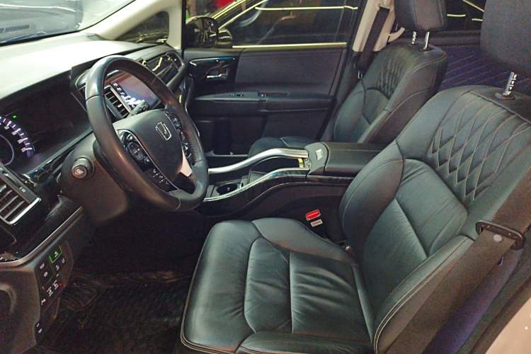 Used Honda Elysion 2019 2.0L Hybrid Luxury Edition