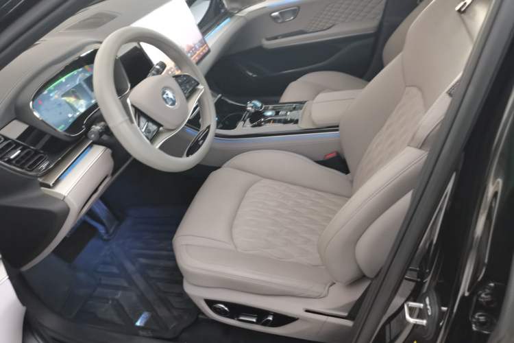 Used BYD Han 2024 EV Glory Edition 605KM Front-Wheel-Drive Premium Model