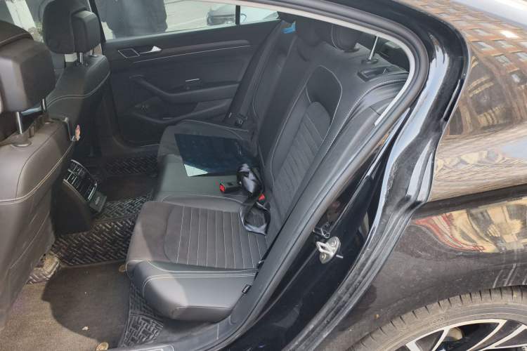 Used Volkswagen Magotan 2021 330TSI DSG 30th Anniversary Edition
