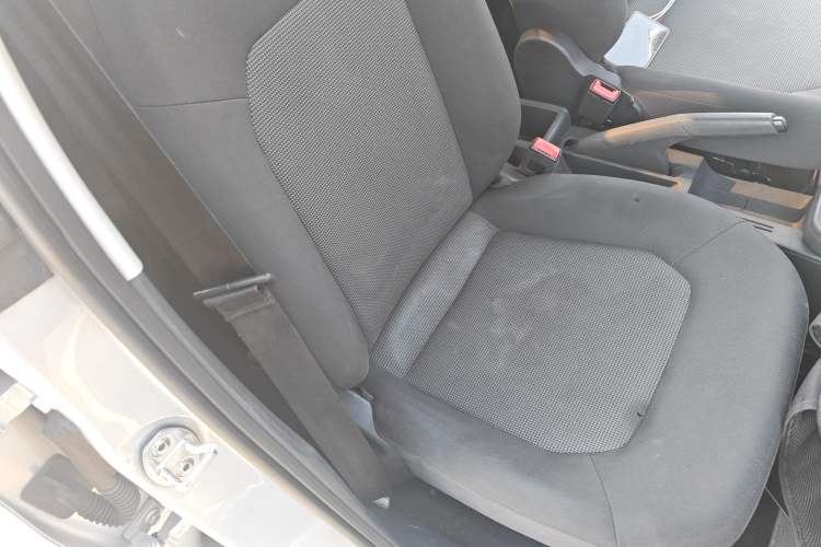 Used Volkswagen Jetta 2017 1.5L Manual Fashion Edition