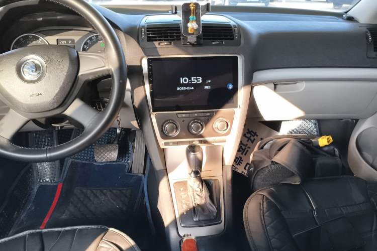 Used Skoda Octavia 2014 1.6L Automatic Yijie Edition
