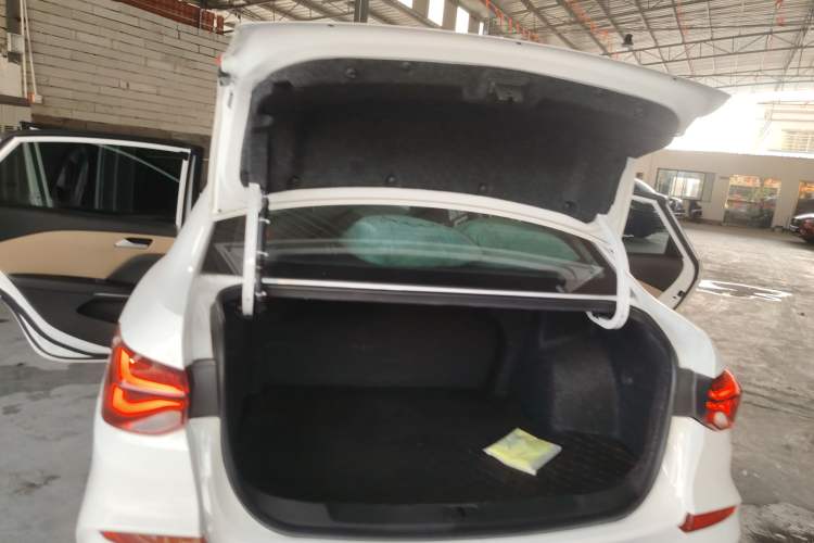 Used Chevrolet Monza 2020 320 Automatic Enjoyment Edition
