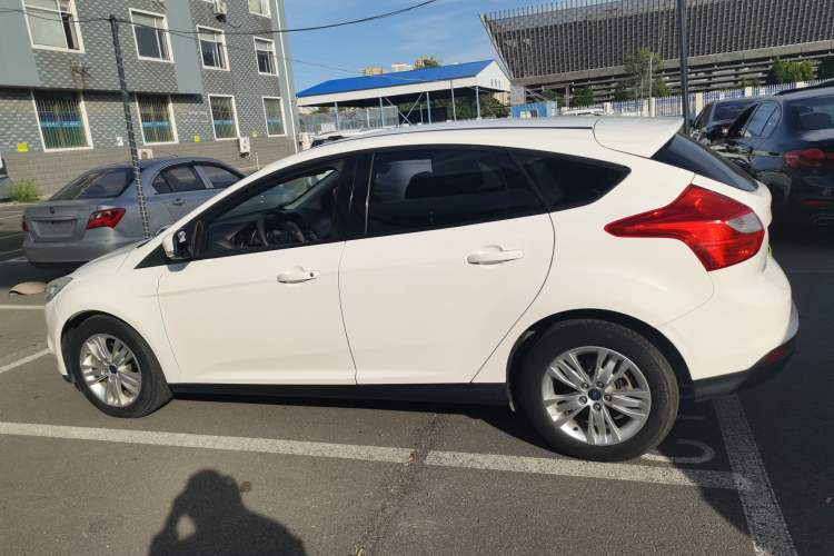 Used Ford Focus 2012 Hatchback 1.6L Automatic Fashion Edition
