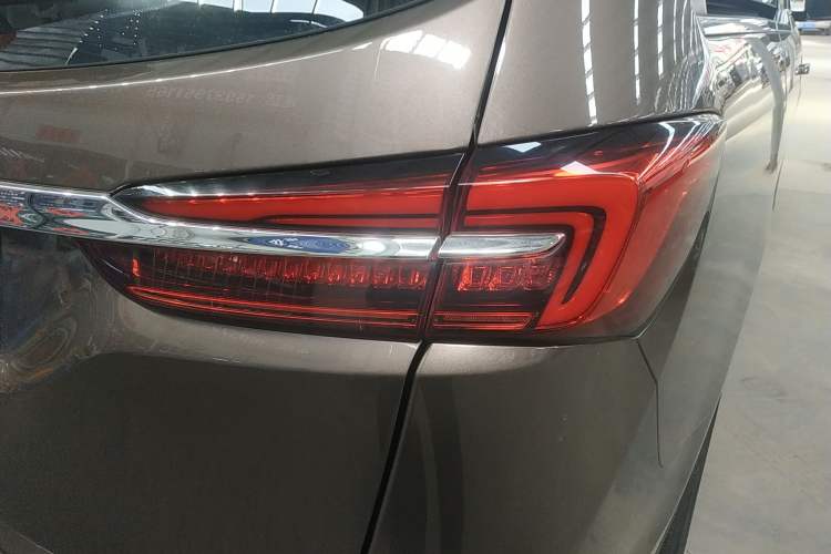 Used Buick GL8 2021 Land Cruiser Executive Class 652T Comfort Model
