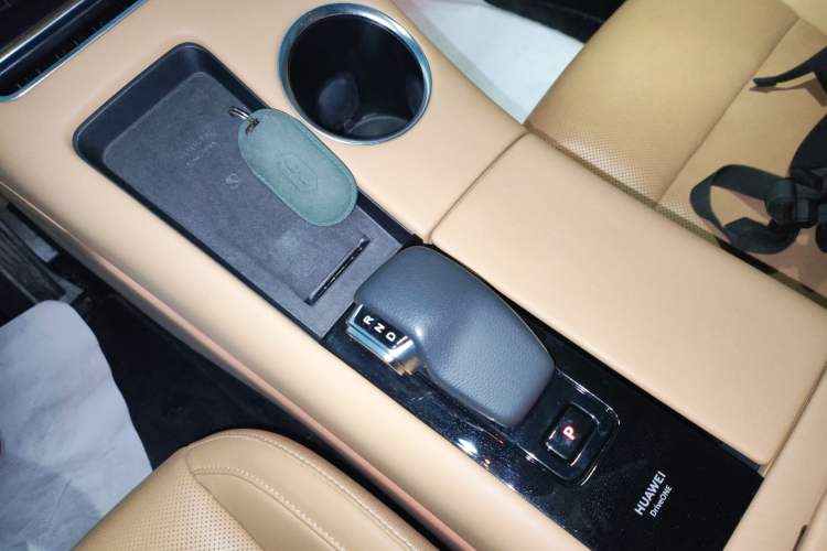 Used Hima AITO M5 2022 Range-Extended Rear-Drive Standard Version
