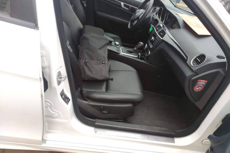 Used Mercedes-Benz C-Class 2013 C 180 Classic Grand Edition
