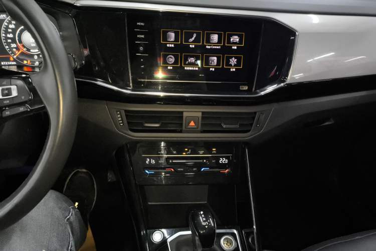 Used Volkswagen Tayron 2020 330TSI Two-Wheel Drive Luxury Smart Connectivity Version
